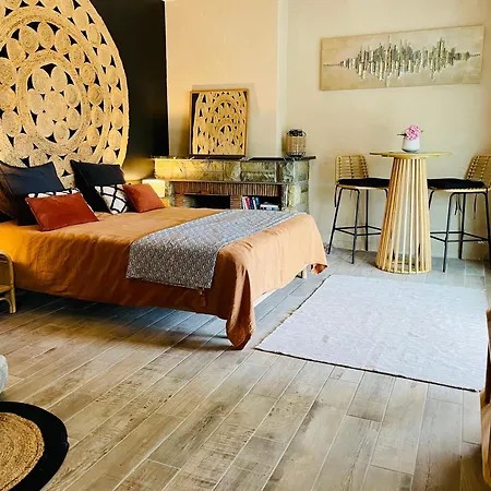 Casa Alma, Vue Cite, Jacuzzi Balneo, Clim, Jardin, Parking Gratuit
